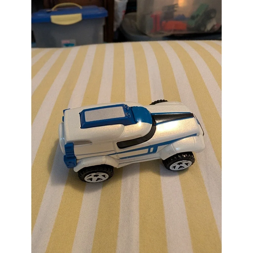 Hot Wheels Star Wars 501st Clone Trooper Die-Cast Car 1:64 Mattel 2015